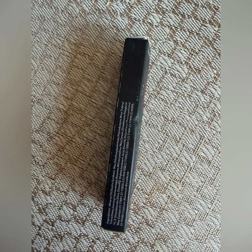 DNM Beauty KisSMatte liquid lipstick in the shade Flowing Golden.NEW